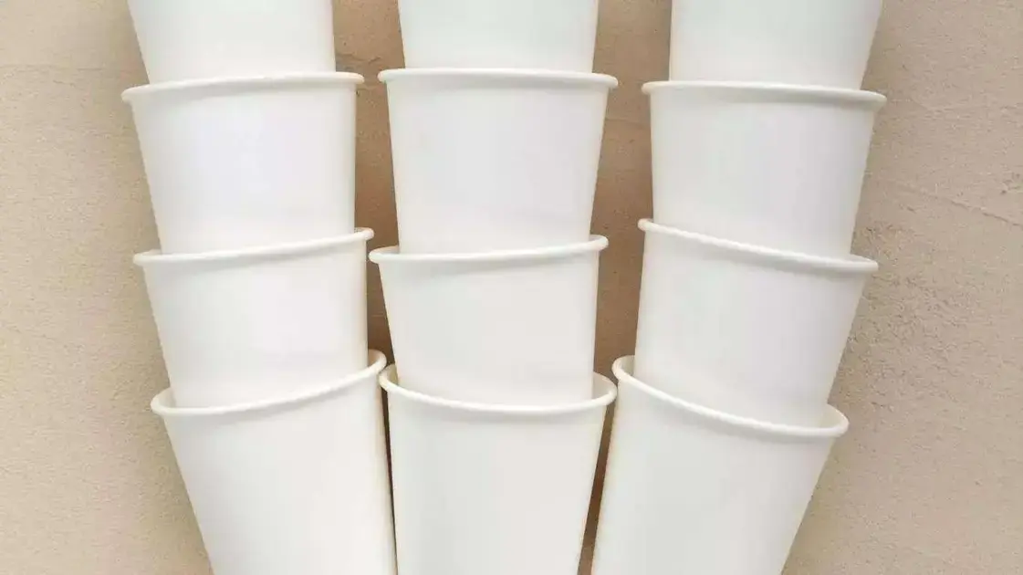Como os copos de papel estão influenciando a indústria de embalagens sustentáveis